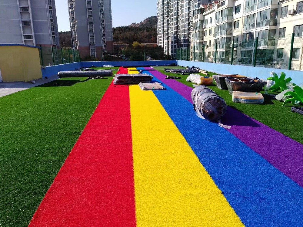 幼儿园人造草坪